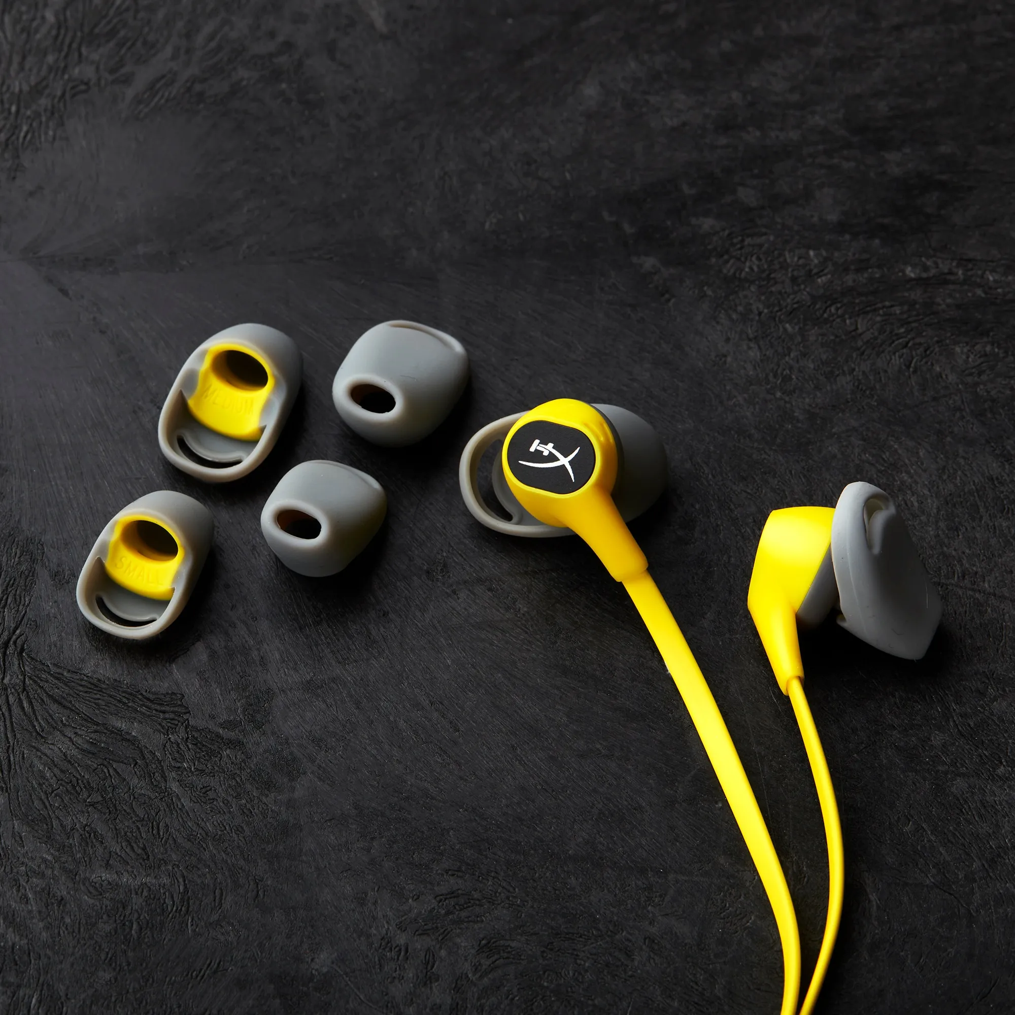 HyperX Cloud Earbuds -pelinappikuulokkeet mikrofonilla, punainen/musta