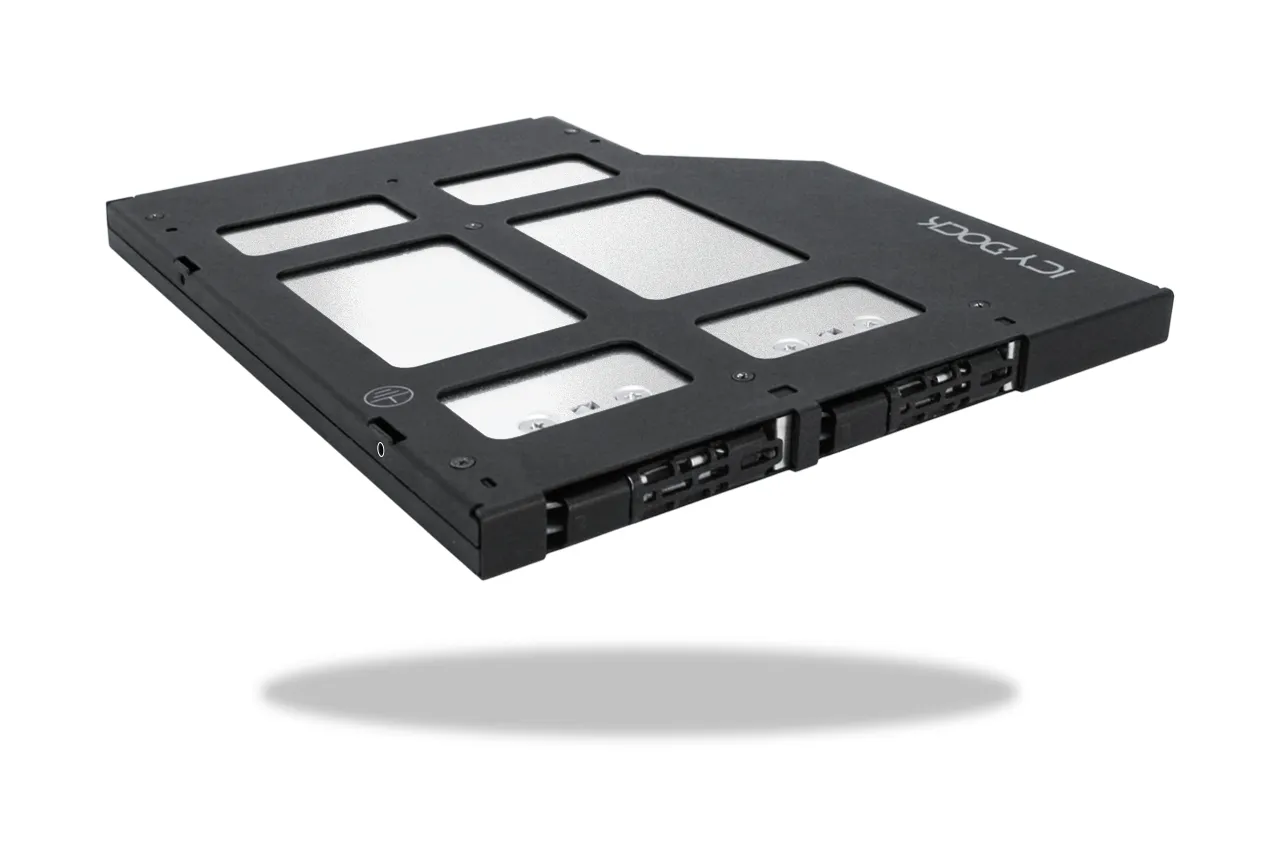 ICY DOCK 2x M.2 NVME SSD to 2x Oculink (SFF-8612) 9.5mm Ultra Slim Mob
