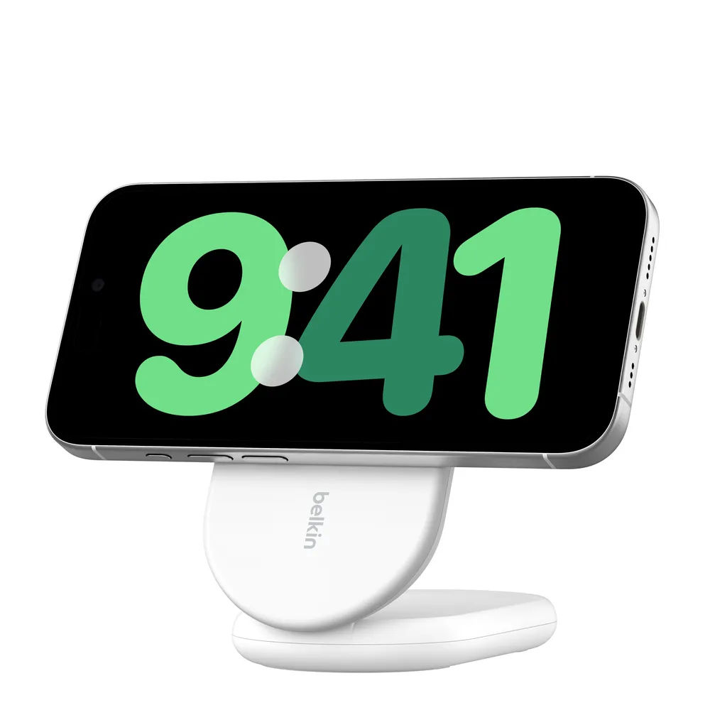 Belkin BoostCharge Magnetic Foldable Wireless Charger with Qi2 15W - wireless charger, White