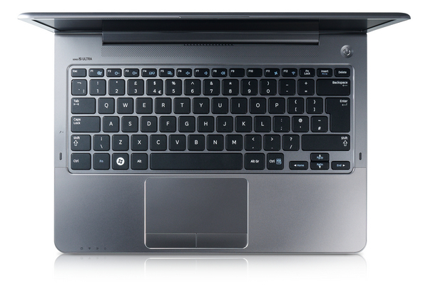 SAMSUNG NP530 Ultrabook 13.3/i5-3317M/4GB/128GB SSD/WIN7