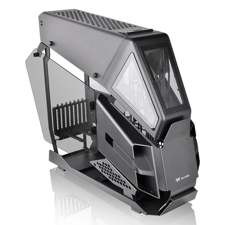 Thermaltake AH T600, Full-tornikotelo, ikkunalla, Musta