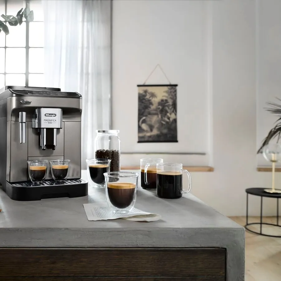 Delonghi Magnifica Evo Ecam 290.42 -espressokeitin, musta, Titaani