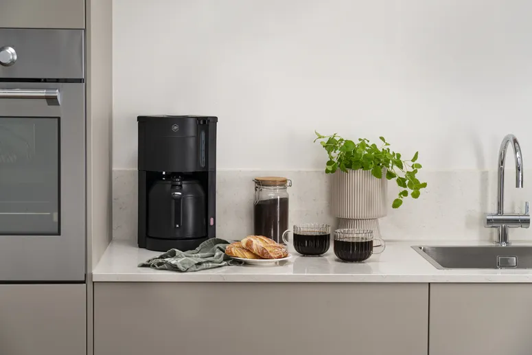 OBH Nordica Pro Aroma OP3038N0 10 cups Drip Coffee Maker with Thermal Carafe, Black