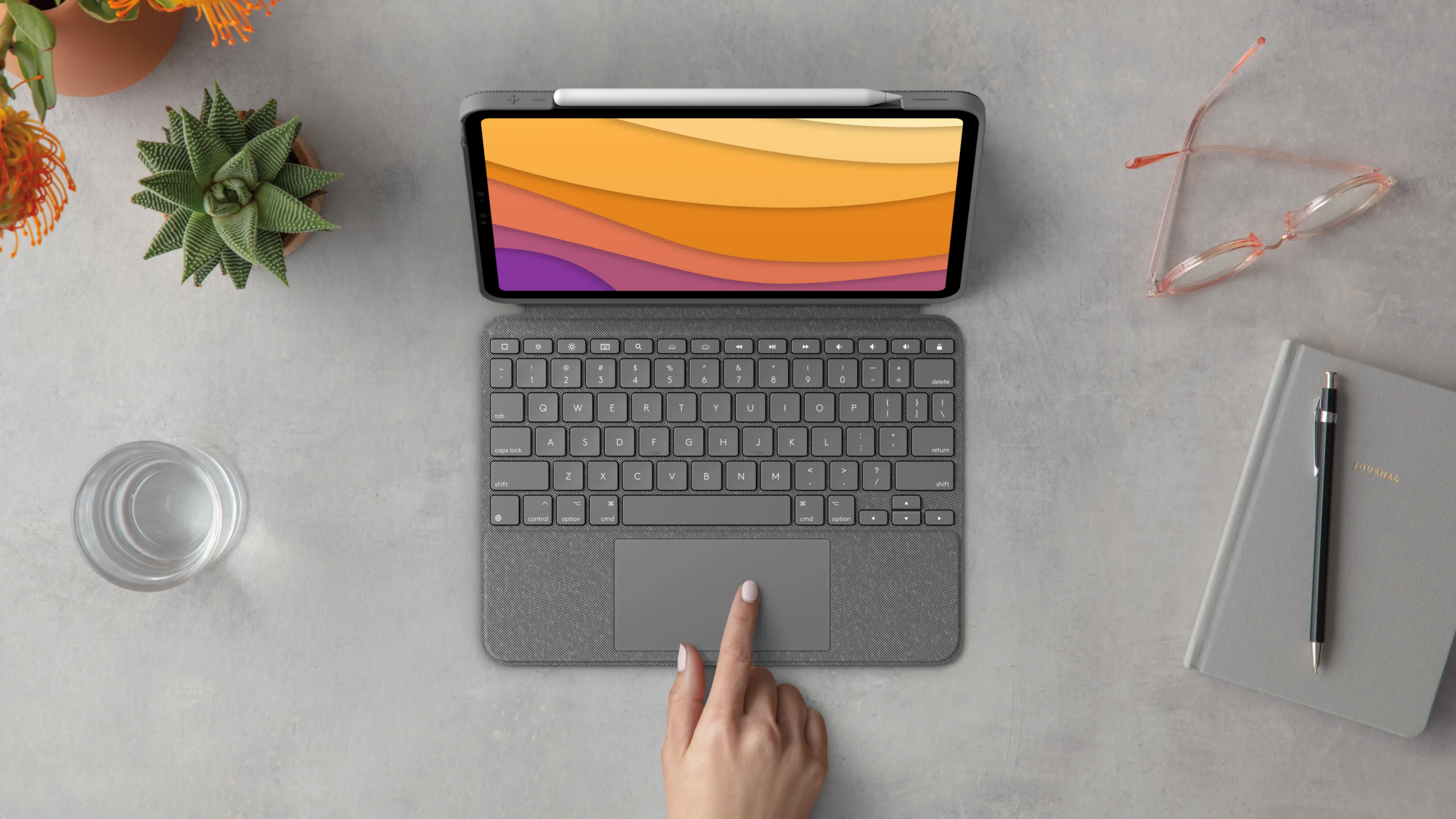 Logitech Combo Touch 10.9" - Nordic