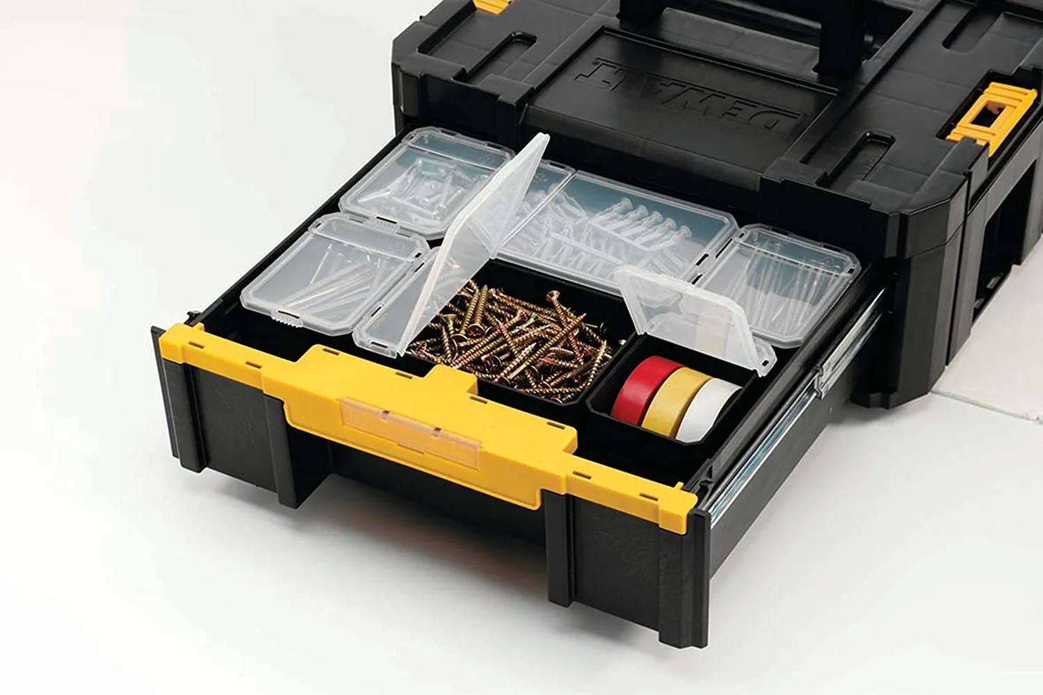 DeWALT TSTAK III - kova kotelo ty&ouml;kalusarjalle