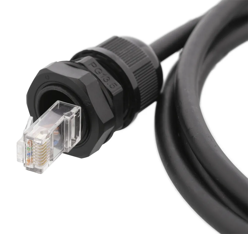 Deltaco Cat6a S/FTP IP68 -verkkokaapeli, 5 m, Musta