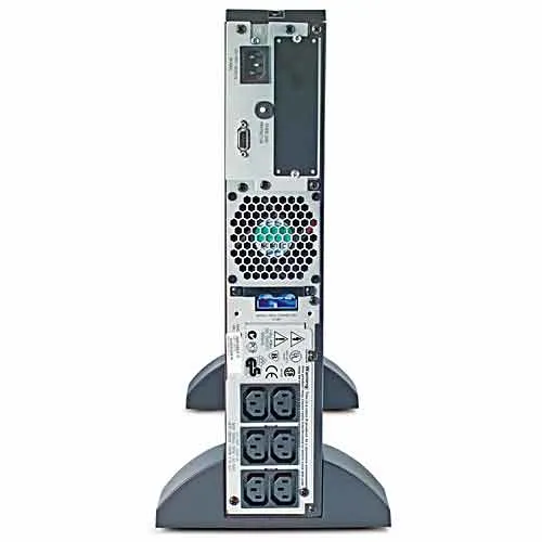 APC Smart-UPS RT XLI 1000VA/700W On-Line Tower USB/Serial. Varakäyntiaika max kuormalla 10,2 min ja 50% kuormalla 24 min. Tulo 1-vaihe 230V IEC C14. Lähtö: 1-va