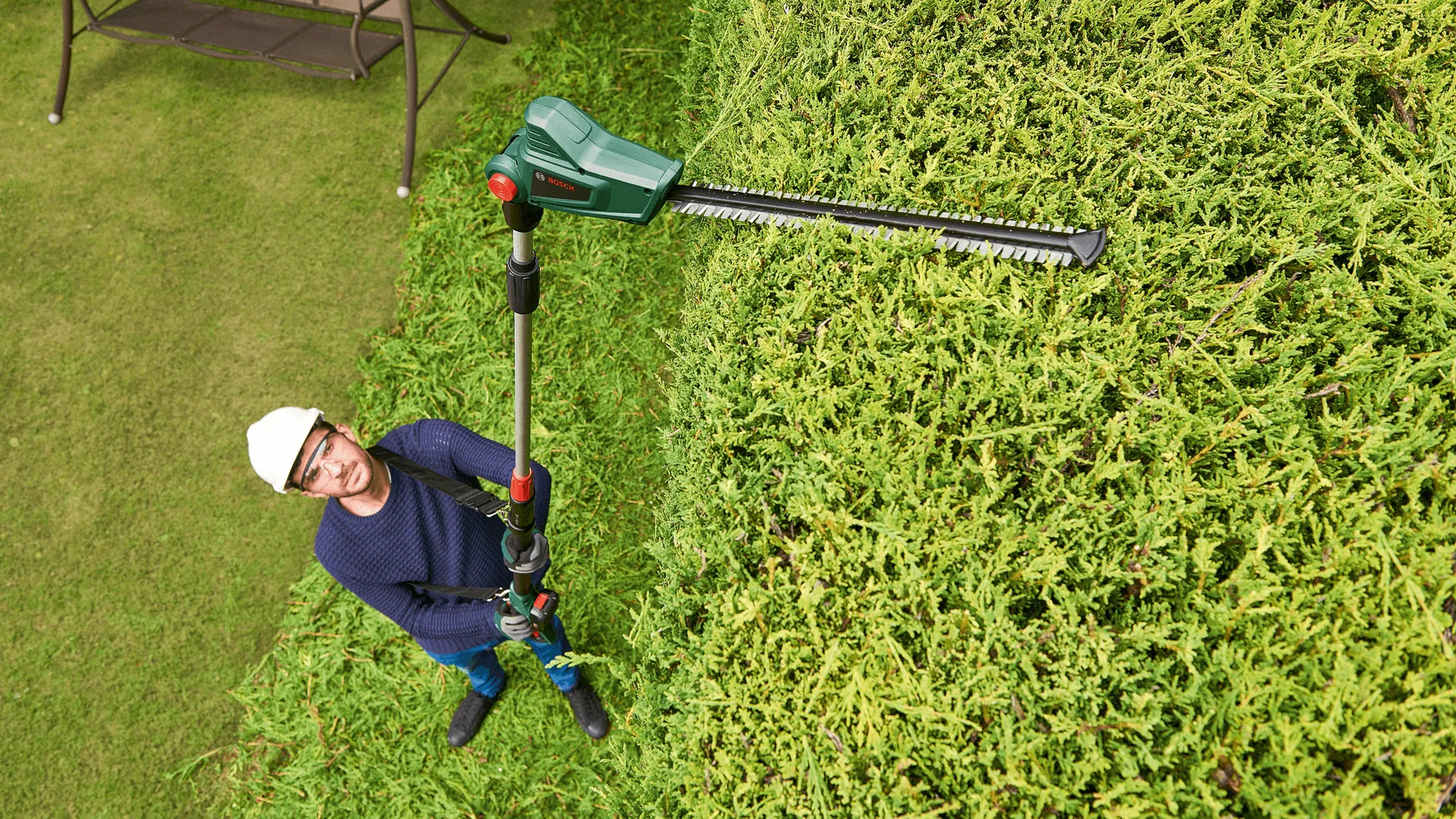 Bosch UniversalHedgePole 18