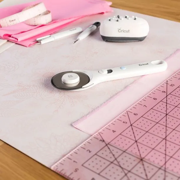 Cricut Rotary Cutter (60mm)