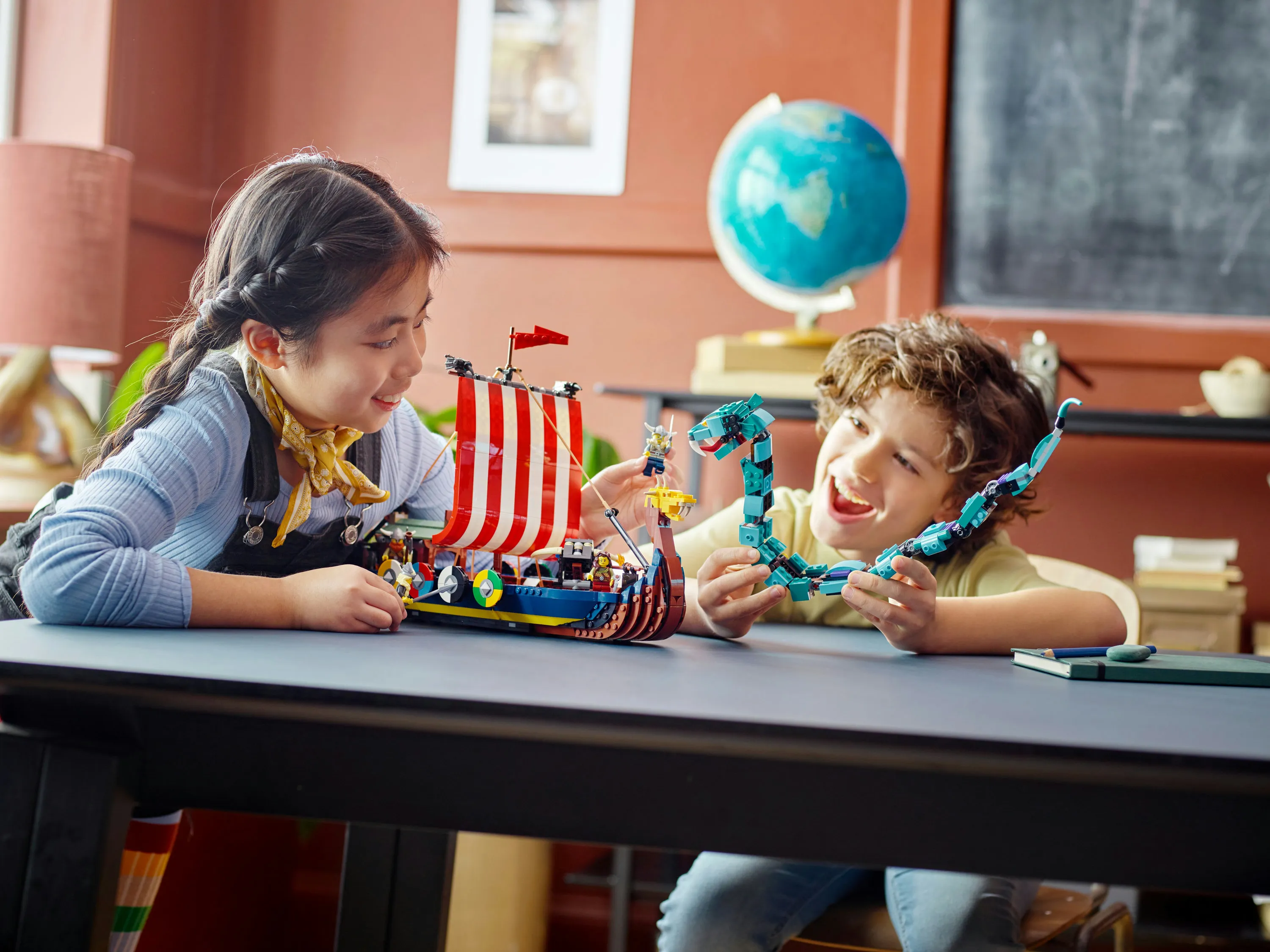 Lego Creator 3in1 Viking Ship with Midgard Serpent 31132