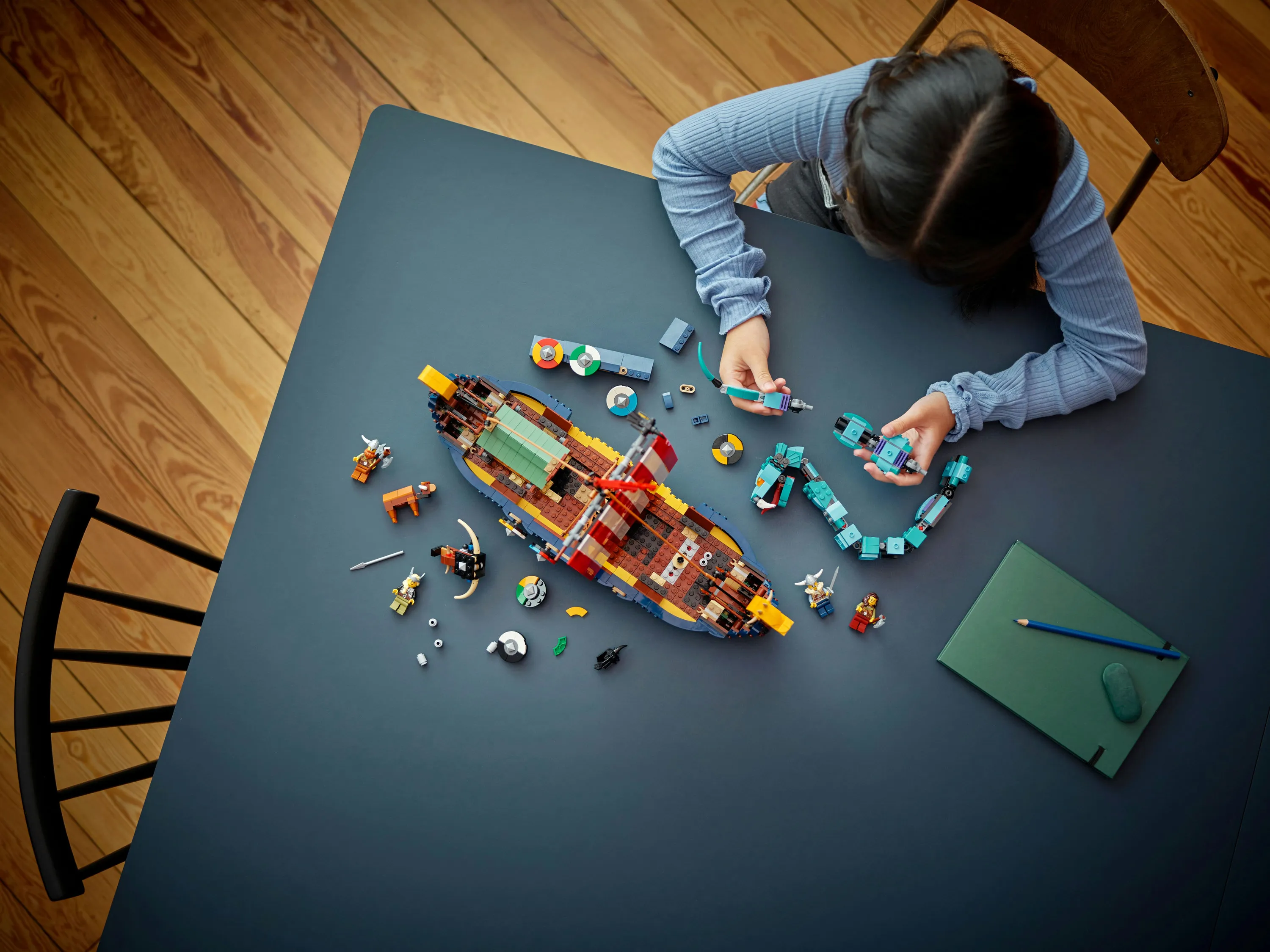 Lego Creator 3in1 Viking Ship with Midgard Serpent 31132