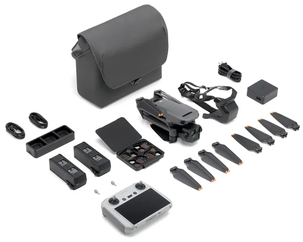 DJI Mavic 3 Pro Fly More Combo - quadcopter (with RC1 Controller)