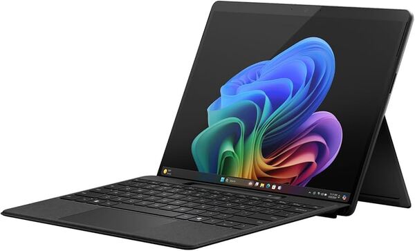 Microsoft Surface Pro Copilot+ PC 13", Snapdragon X Elite, 16/512 GB Wi-Fi, Win 11 Home surfplatta, svart