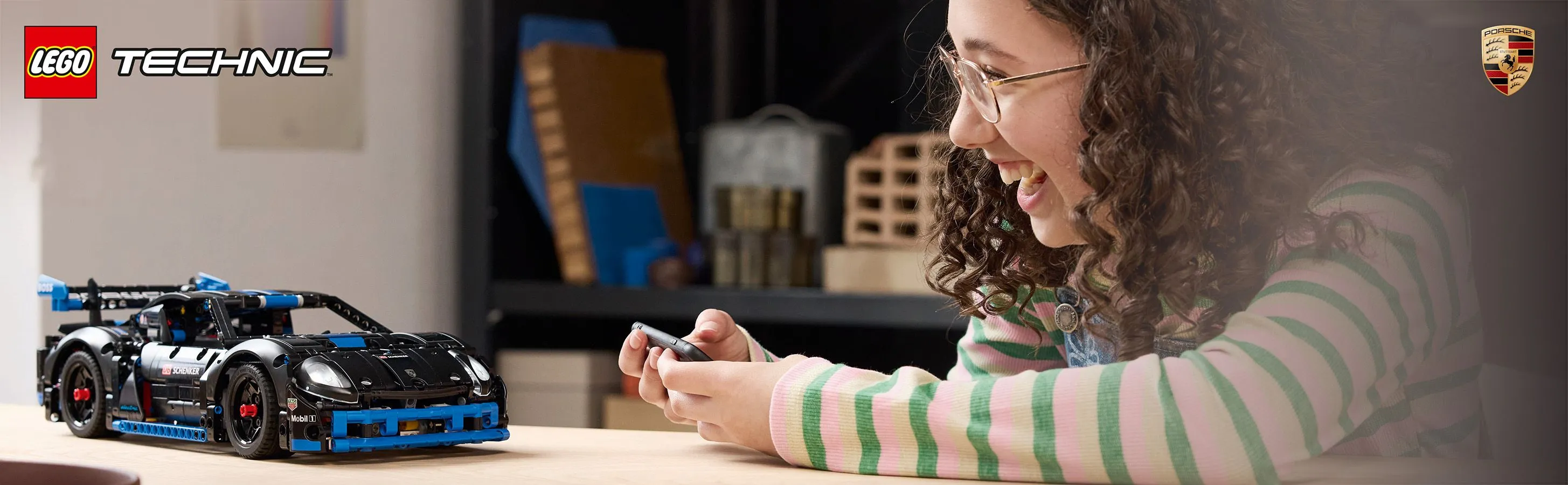 LEGO Technic Porsche GT4 e-Performance Racerbil 42176