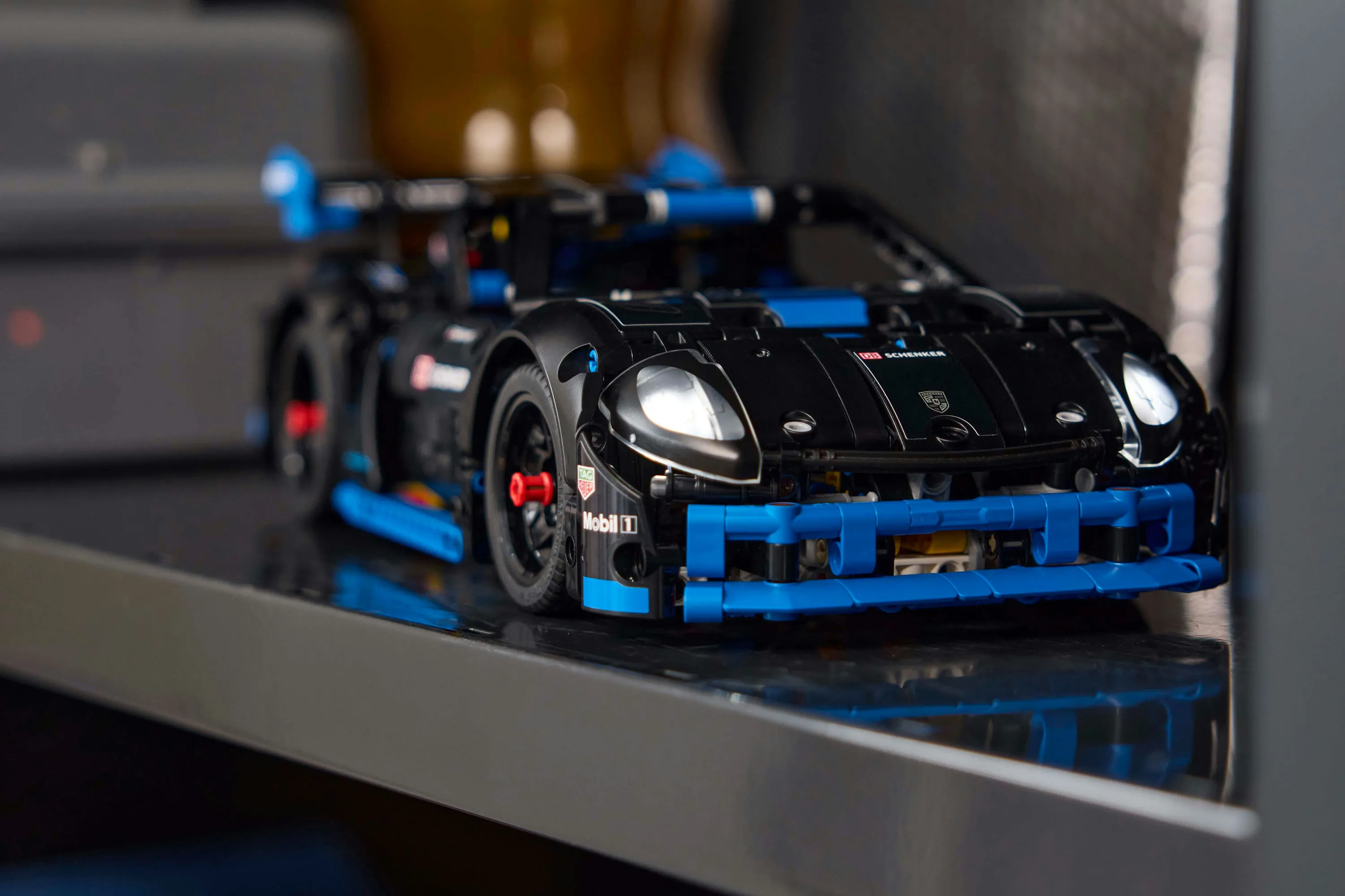 LEGO Technic Porsche GT4 e-Performance Racerbil 42176