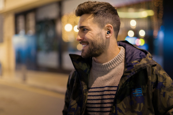 Motorola Moto Buds 250 bluetooth -h&ouml;rlurar, svart