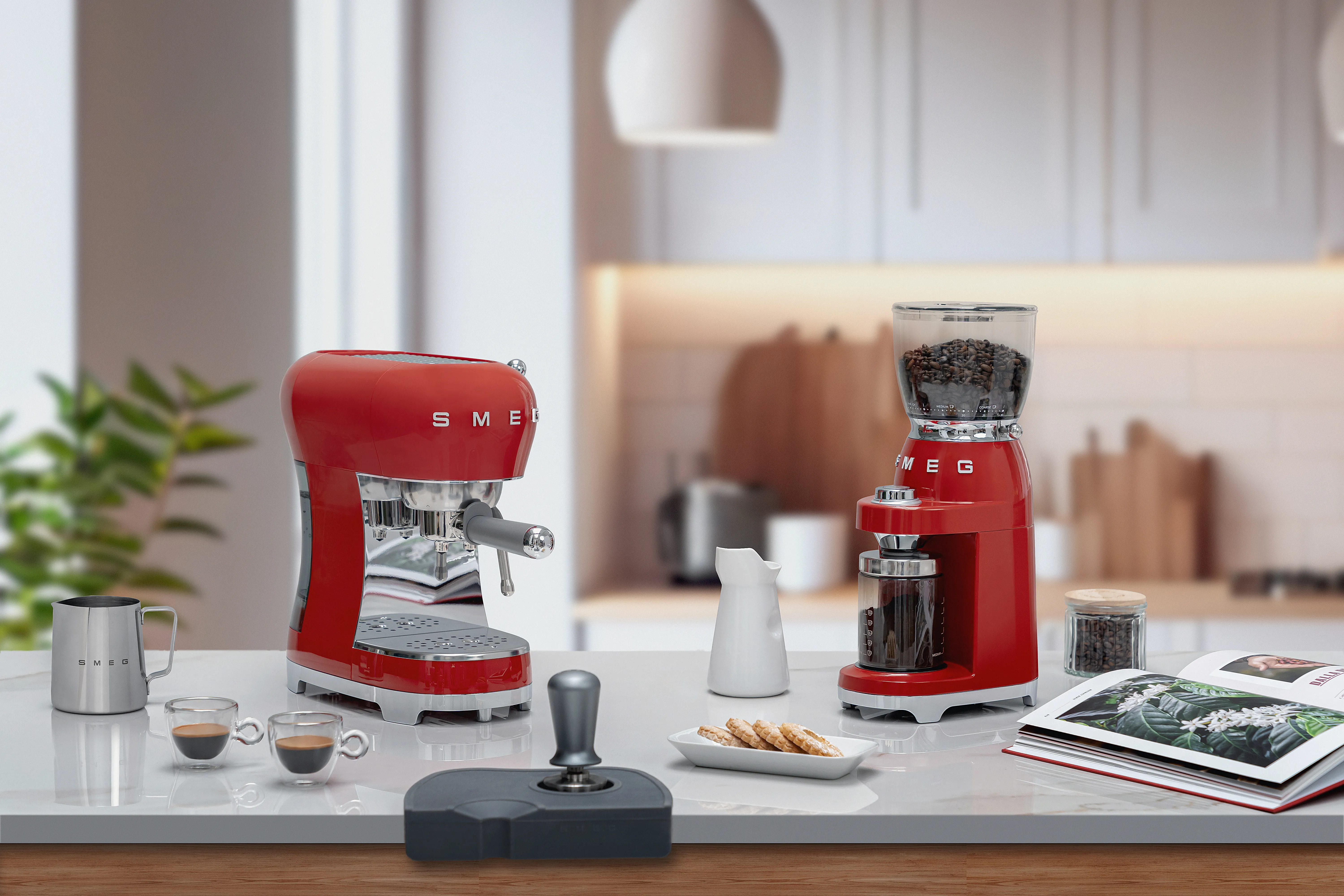 Smeg 50's Style ECF02RDEU - espresso machine, Red