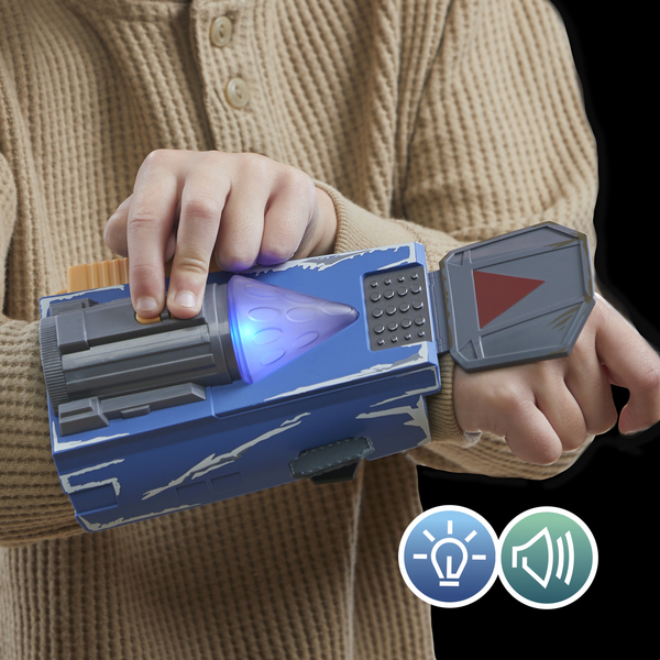 Star Wars The Mandalorian Dual Attack Gauntlet