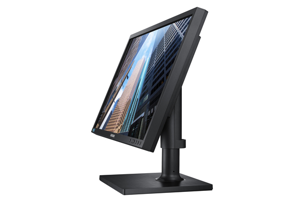 Samsung 24&quot; S24E450F, Full HD, TN - sk&auml;rm