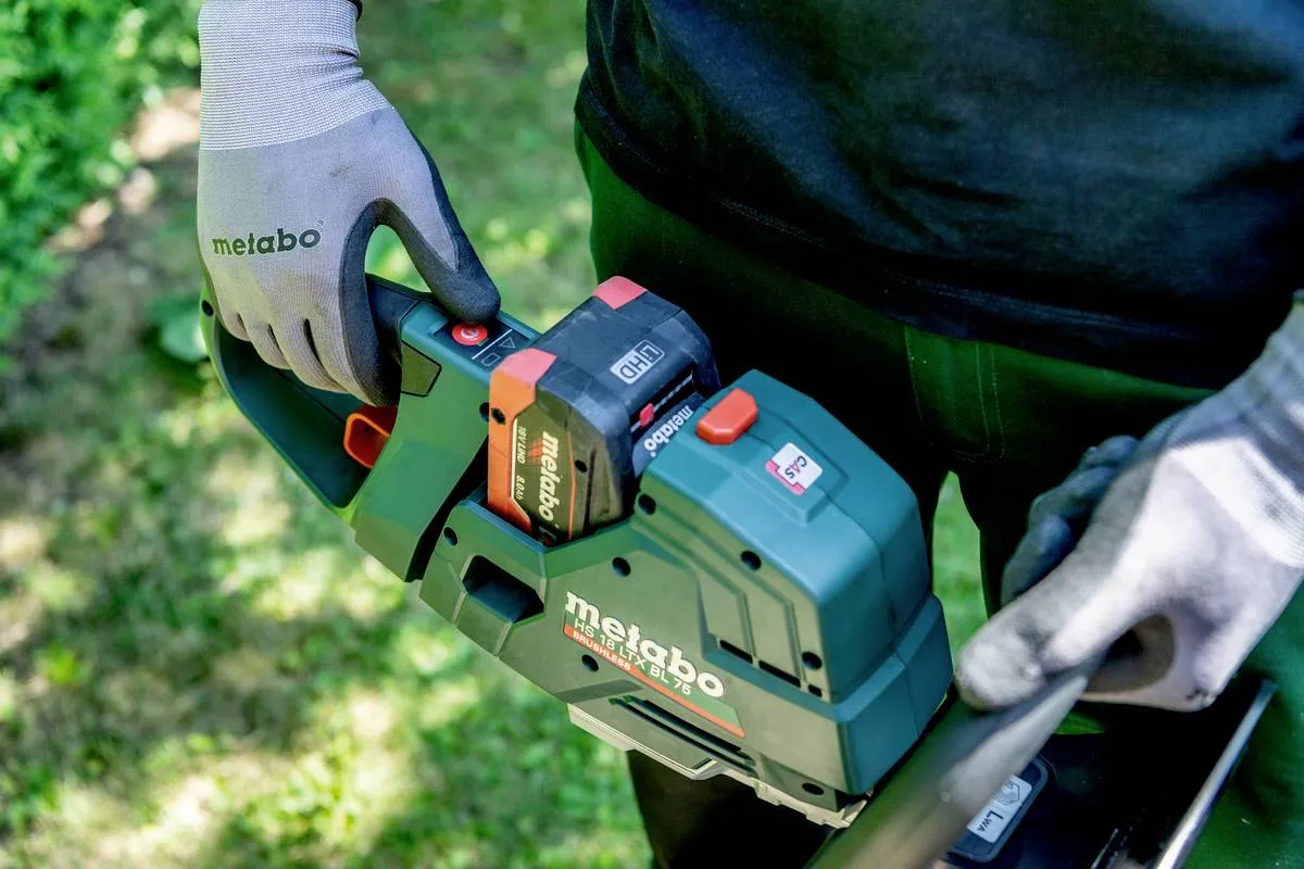 Metabo HS 18 LTX BL 55 H&aelig;ktrimmer 3400opm 55cm Klingel&aelig;ngde
