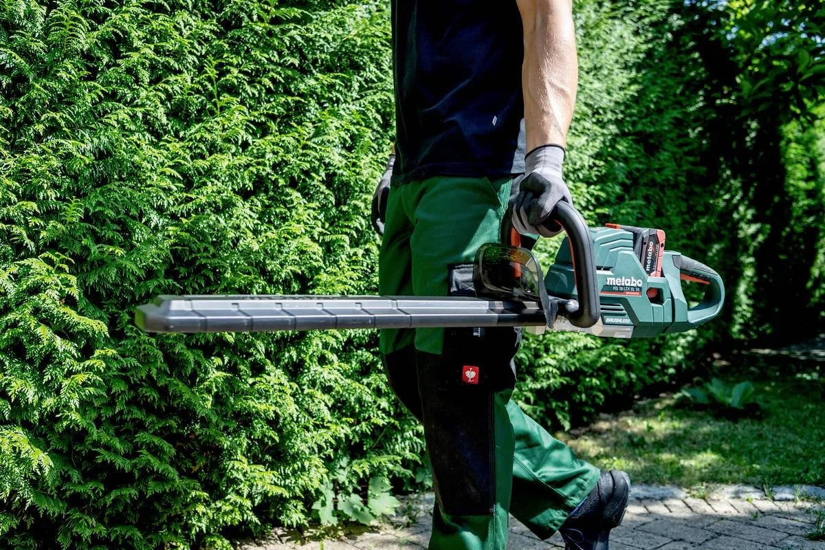 Metabo HS 18 LTX BL 55 H&aelig;ktrimmer 3400opm 55cm Klingel&aelig;ngde
