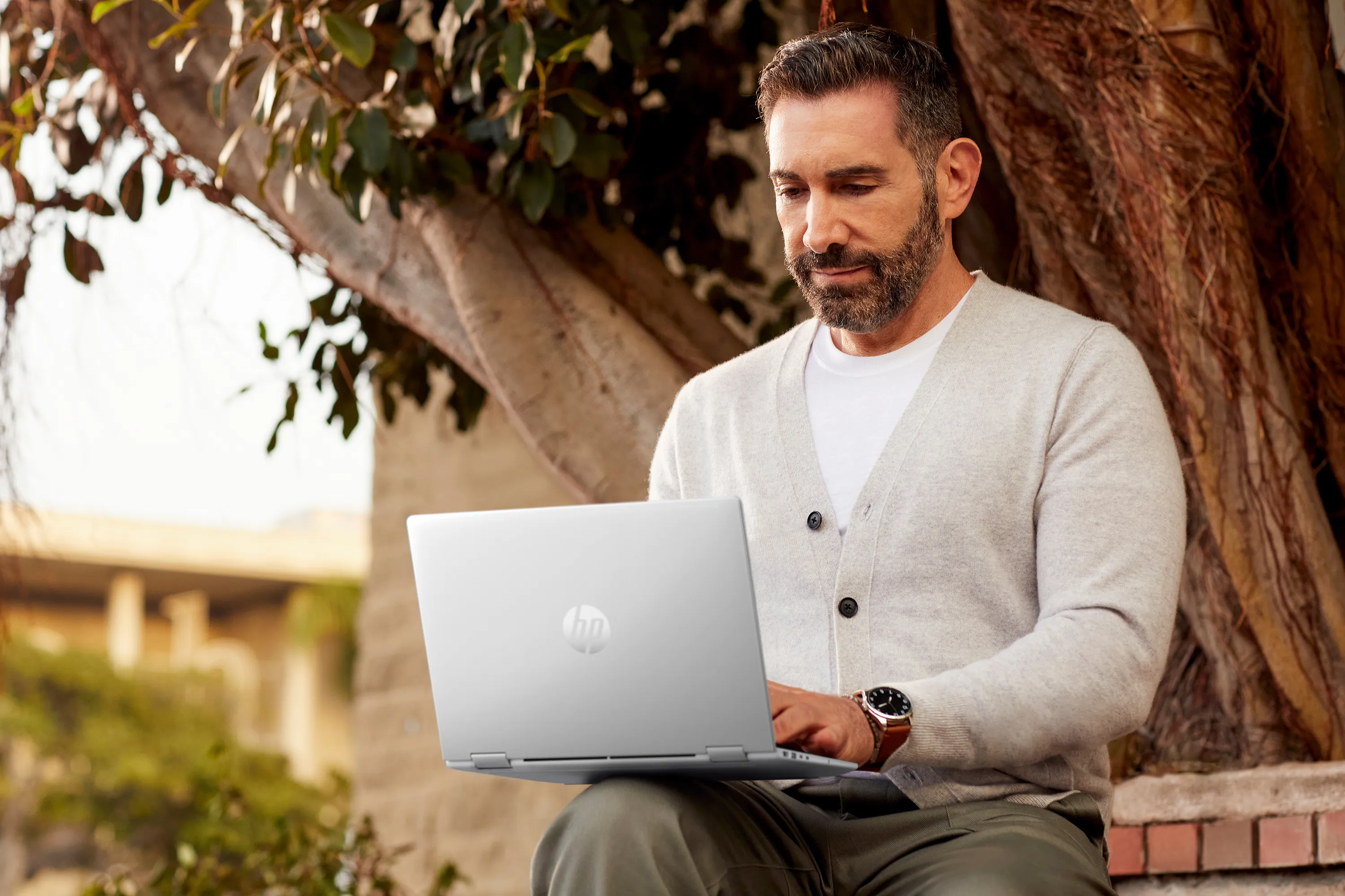 HP ProBook 4 Flip G2i 13.3" Core 5 320, 16GB, 512GB, Win 11 Pro - Notebook, Silver