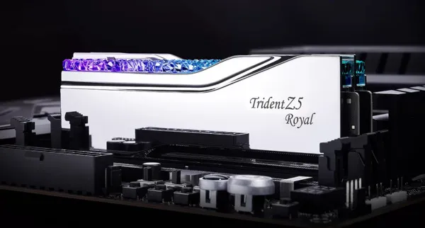 G.Skill Trident Z5 Royal. 32GB (2x16GB) DDR5 6400MHz DDR5 RGB Silver CL30 - muisti