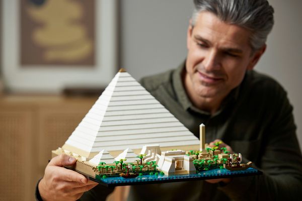 Lego Architecture Pyramid of Cheops 21058