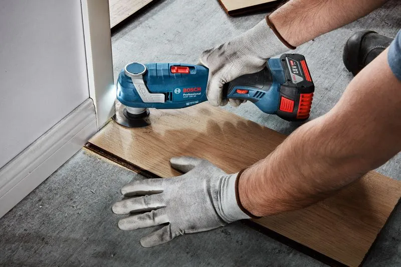 Bosch Professional GOP 18V-34 Brushless Cordless Multi-Cutter Solo with L-BOXX