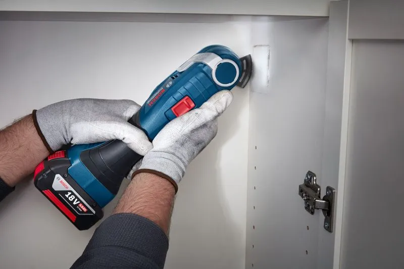 Bosch Professional GOP 18V-34 Brushless Cordless Multi-Cutter Solo with L-BOXX