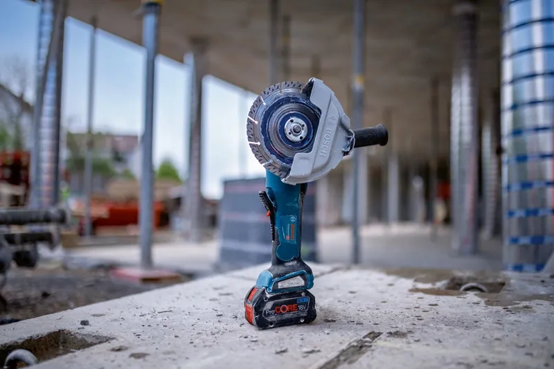 Bosch cordless angle grinder BITURBO GWS 18V-180 P Professional solo, 180mm (blue/black, without battery and charger, incl. 3 cutting discs, in L-BOXX)