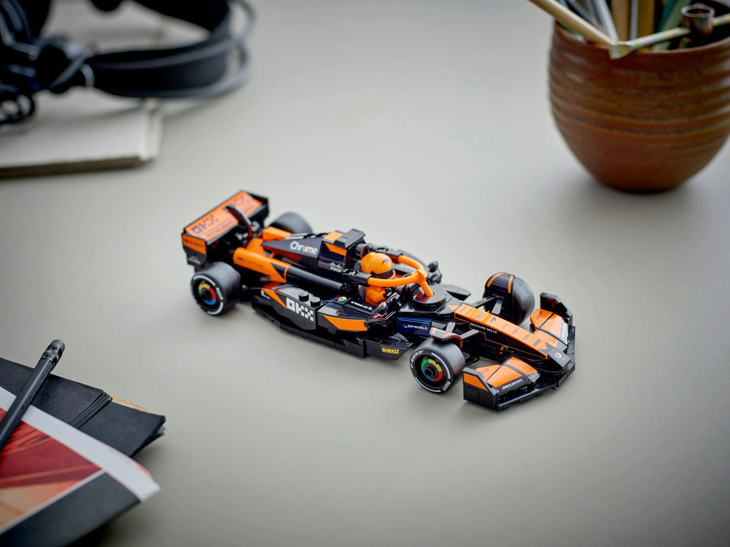 LEGO Speed Champions McLaren F1 Team MCL38 Racerbil 77251