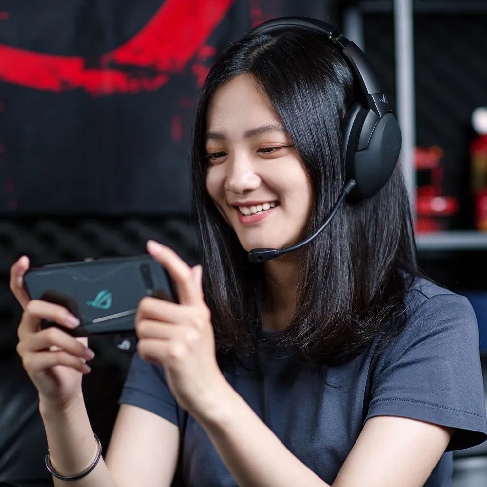 Asus ROG Strix Go 2.4 -langattomat pelikuulokkeet