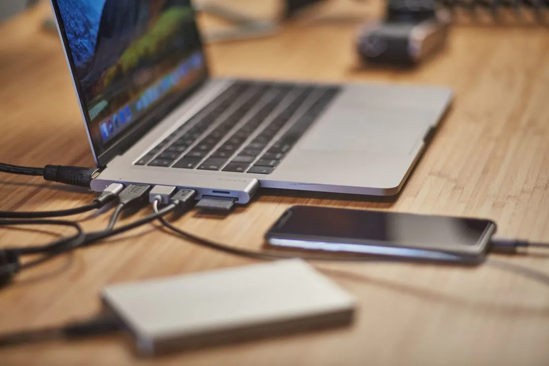 Epico USB Type-C HUB PRO - silver