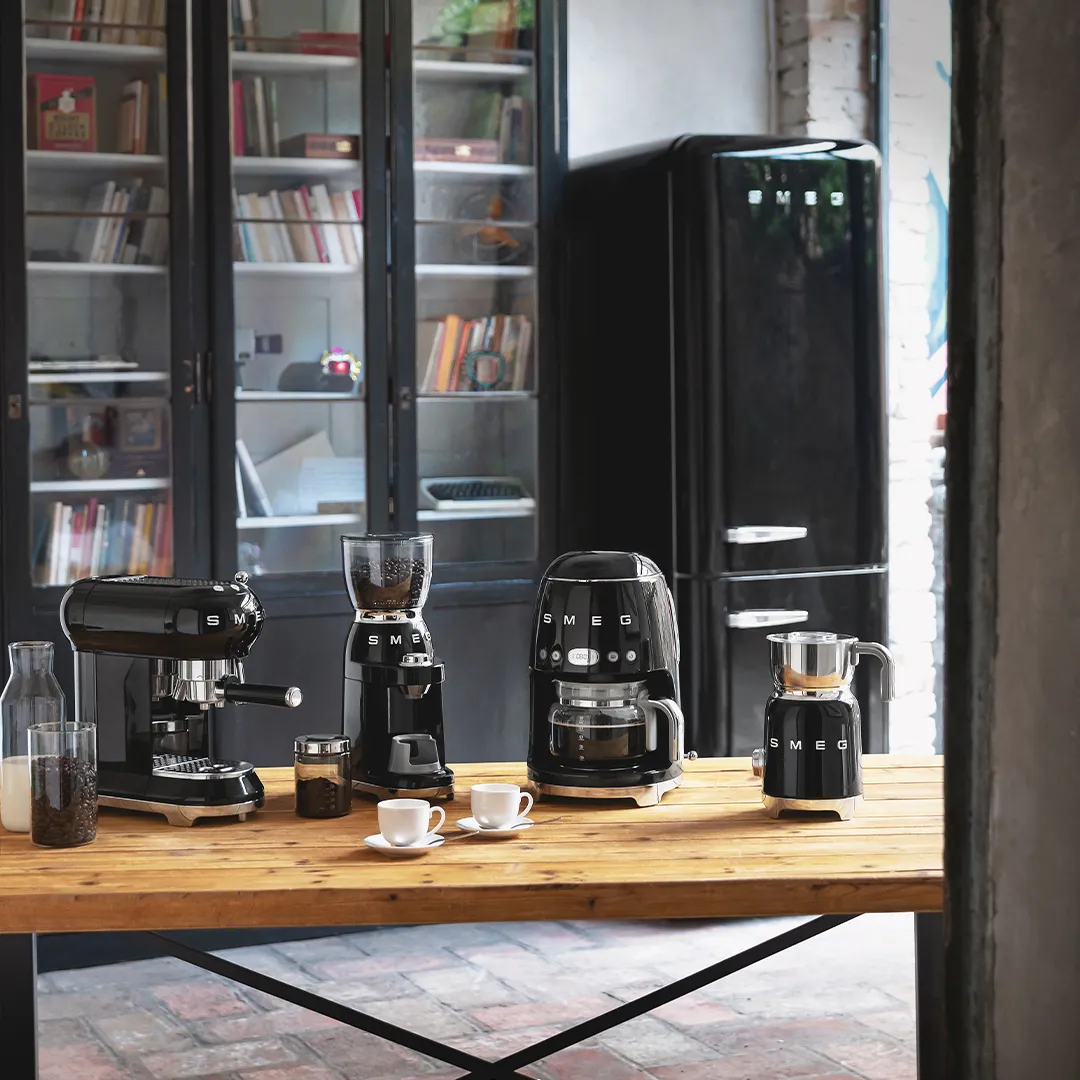 Smeg 50s Style - kaffebryggare, Svart