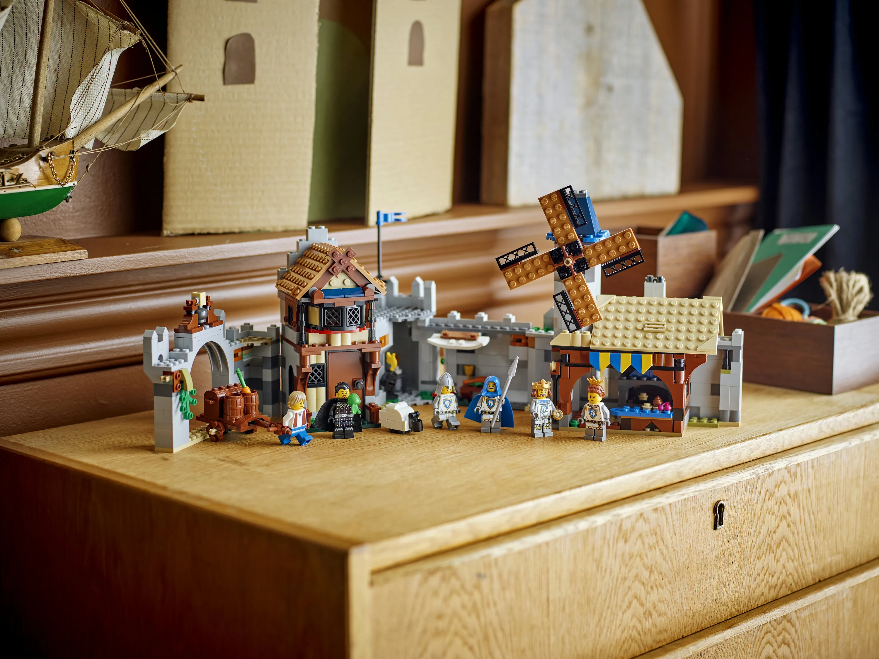 LEGO Creator 3-in-1 Medieval Horse Knight Castle 31168