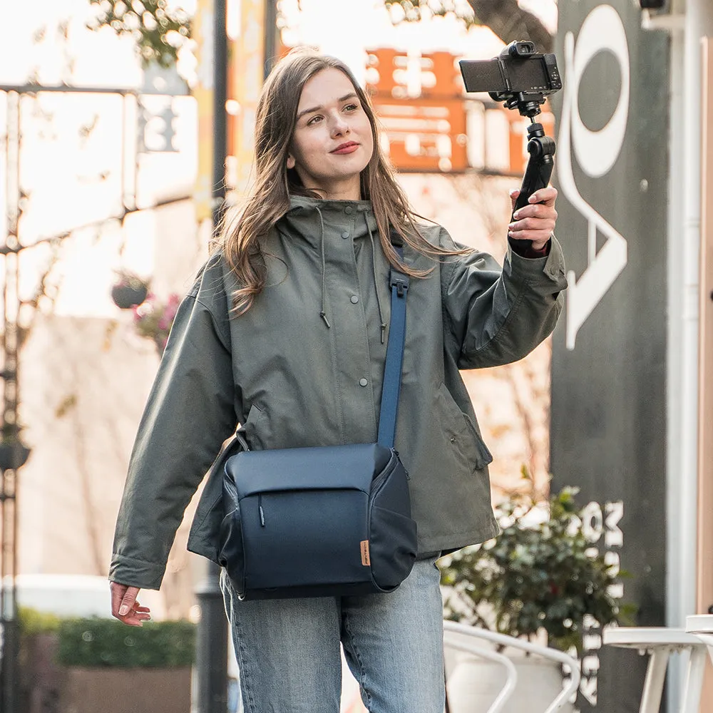 PGYTECH OneGo Shoulder Bag  10L(Obsidian