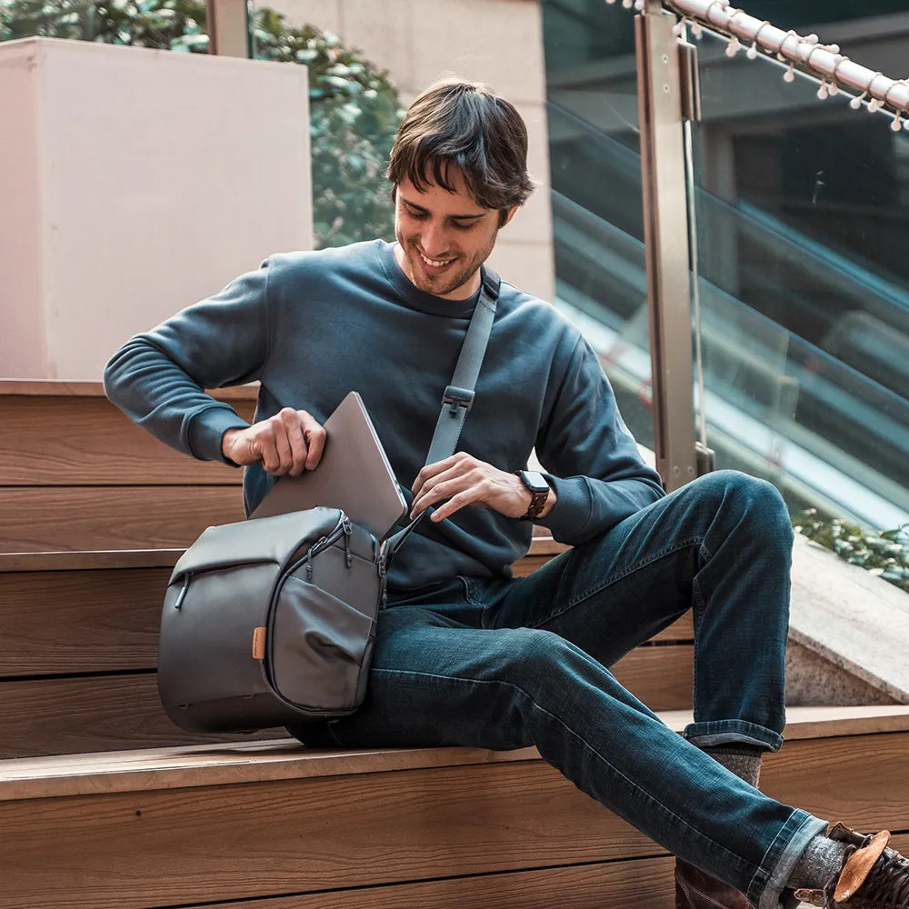 PGYTECH OneGo Shoulder Bag  10L(Obsidian