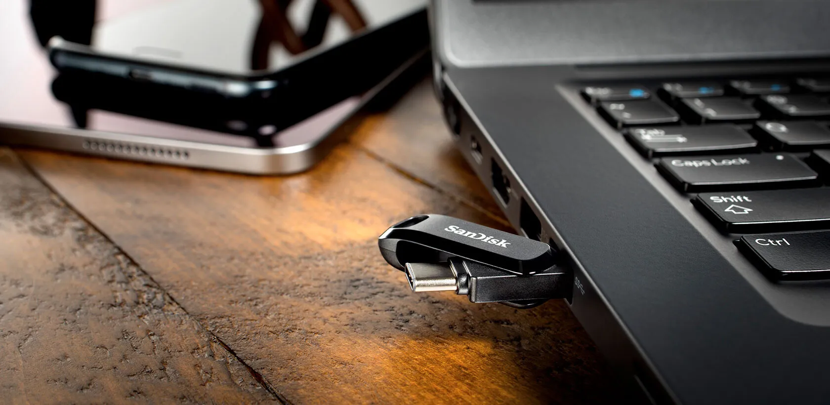 SanDisk Ultra Dual Drive Go USB-C 512 Gt -muistitikku, musta