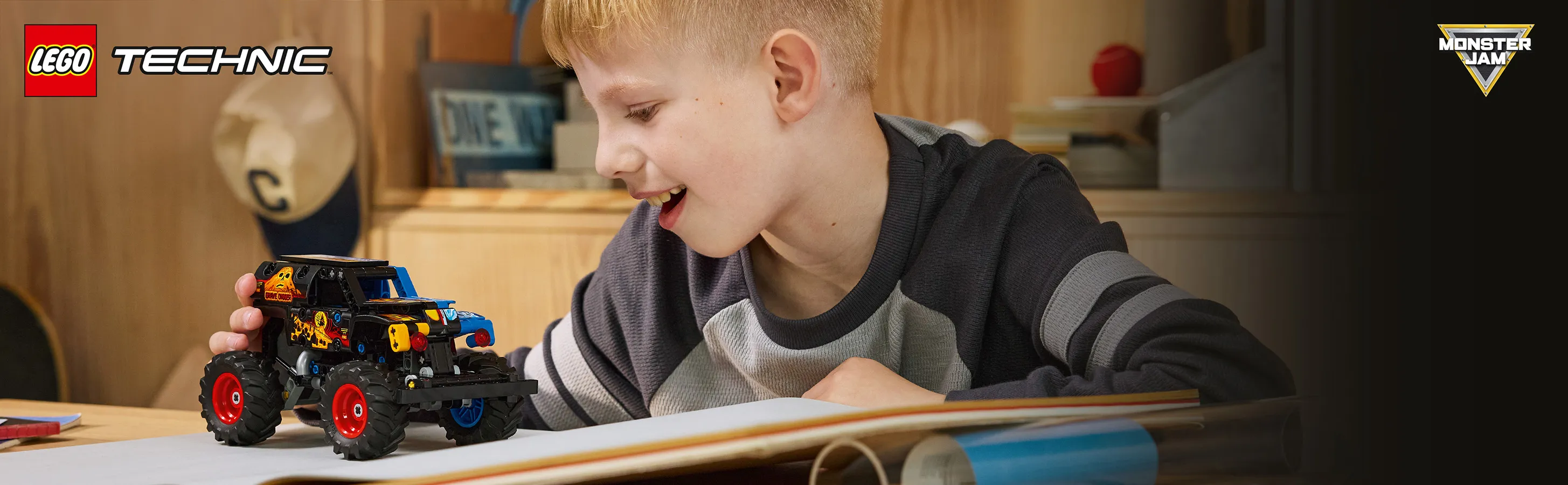 LEGO Technic Monster Jam Grave Digger Fire and Ice 42219