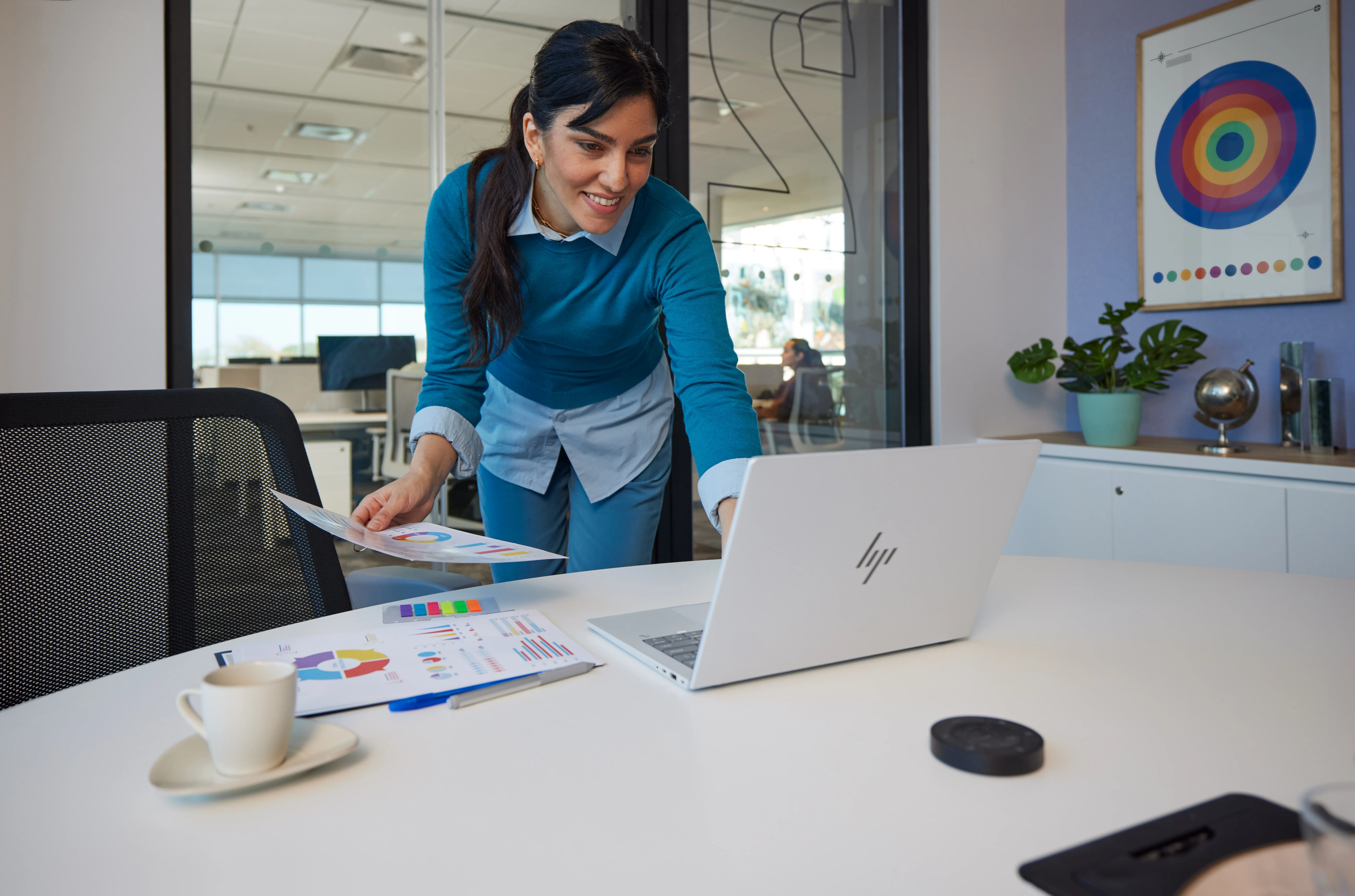 HP EliteBook X G1i 14" 32 Gt, 512 Gt, Win 11 Pro -kannettava, hopea