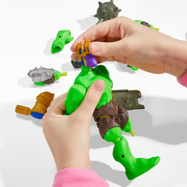 AVN MIXMASHERS HULK DLX FIGURE