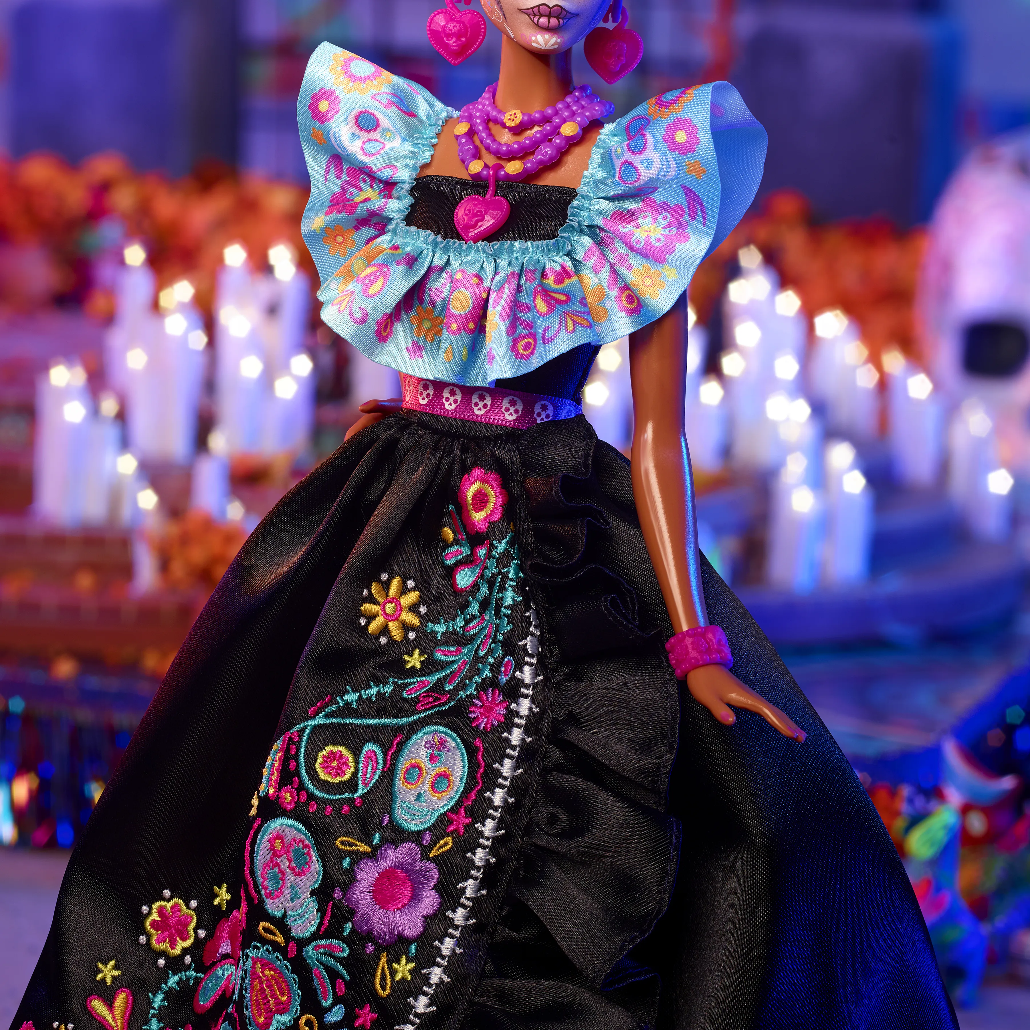 Mattel Barbie Signature D&iacute;a de Muertos 2024 - Collector's Doll in Ruffled Black Dress
