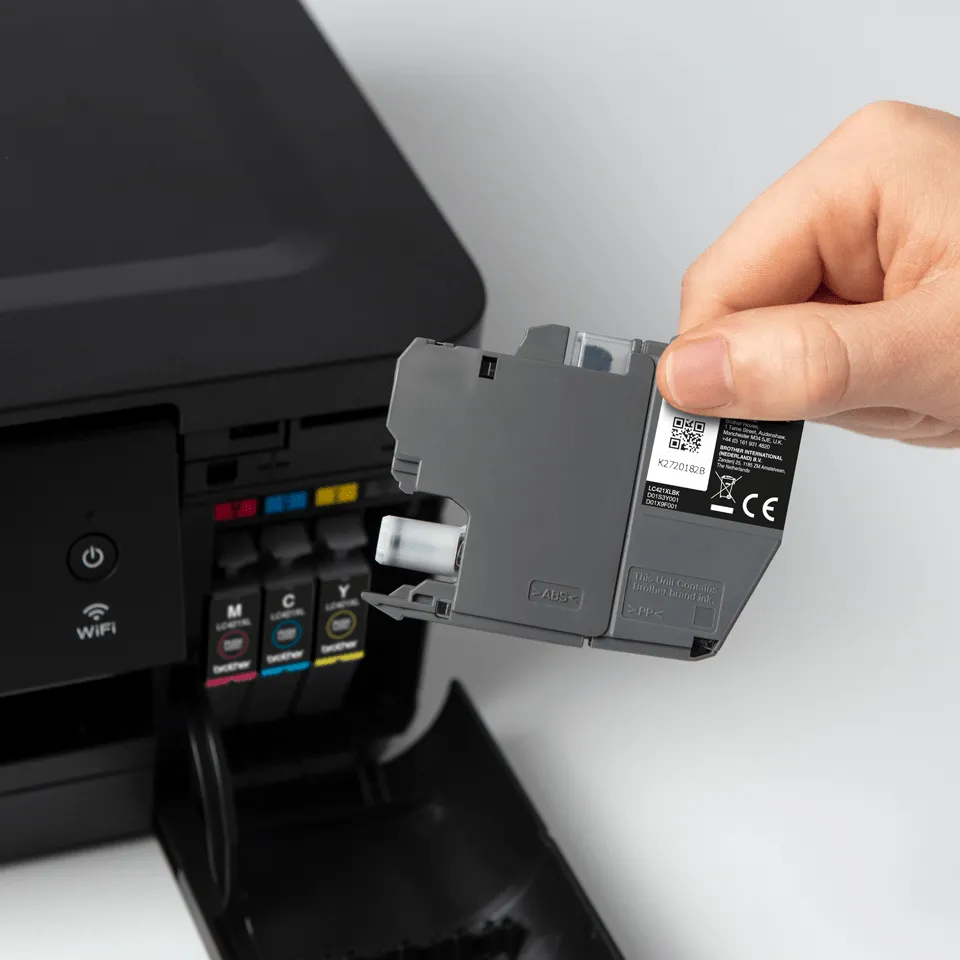 Brother LC421XLM XL ink cartridge, Magenta