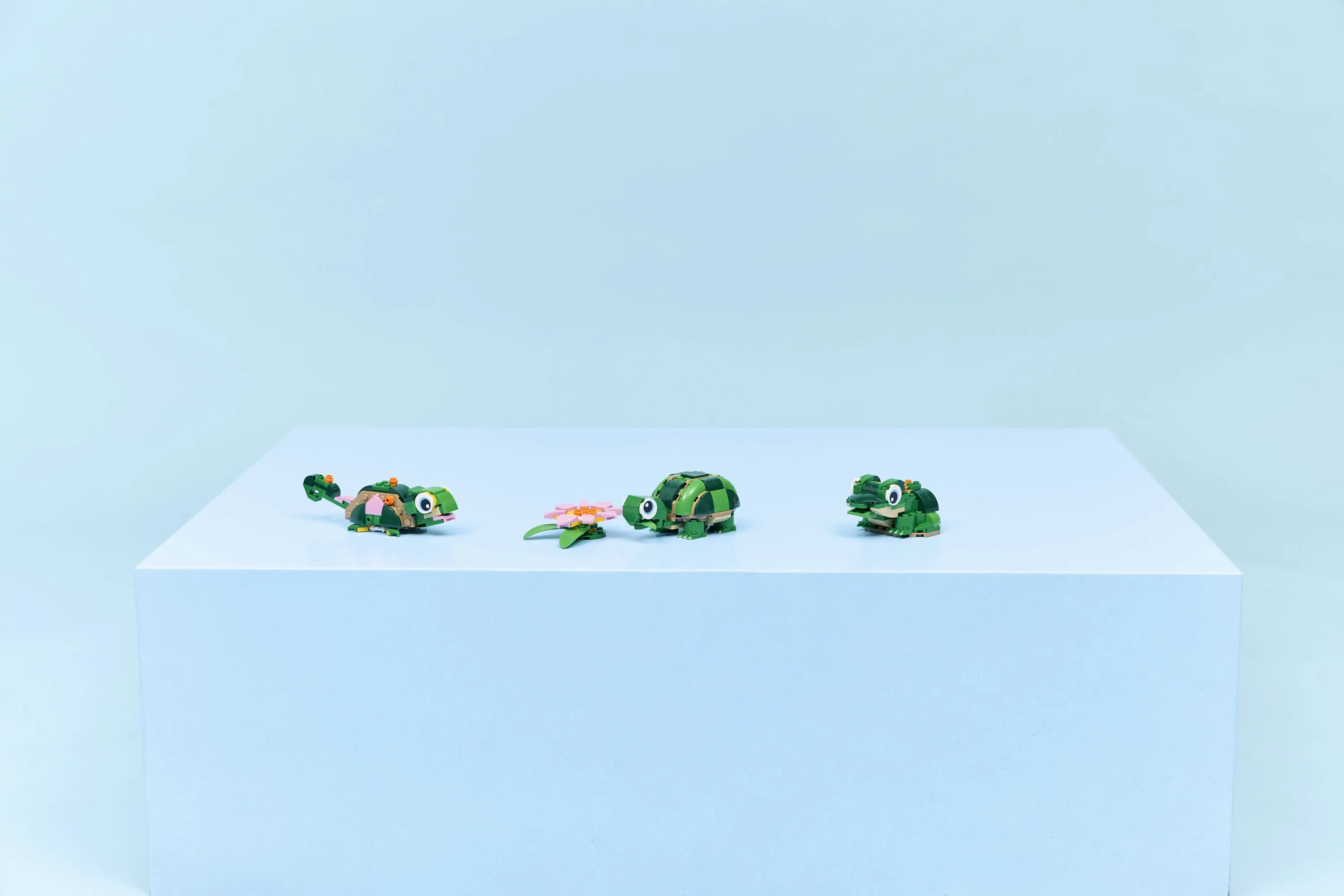 LEGO Creator Sk&ouml;ldpadda och n&auml;ckros 31377