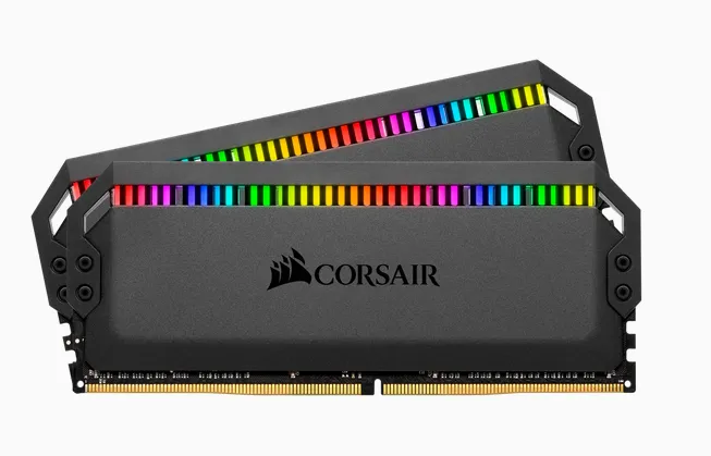 Corsair Dominator Platinum RGB 64 Gt (3 x 32 GB) DDR4 3600 MHz, CL18 -muisti, Musta