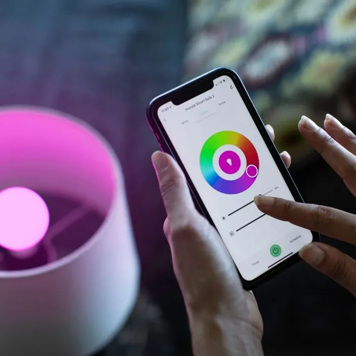 Hombli Smart Bulb 9W RGB &amp; CCT (E27)