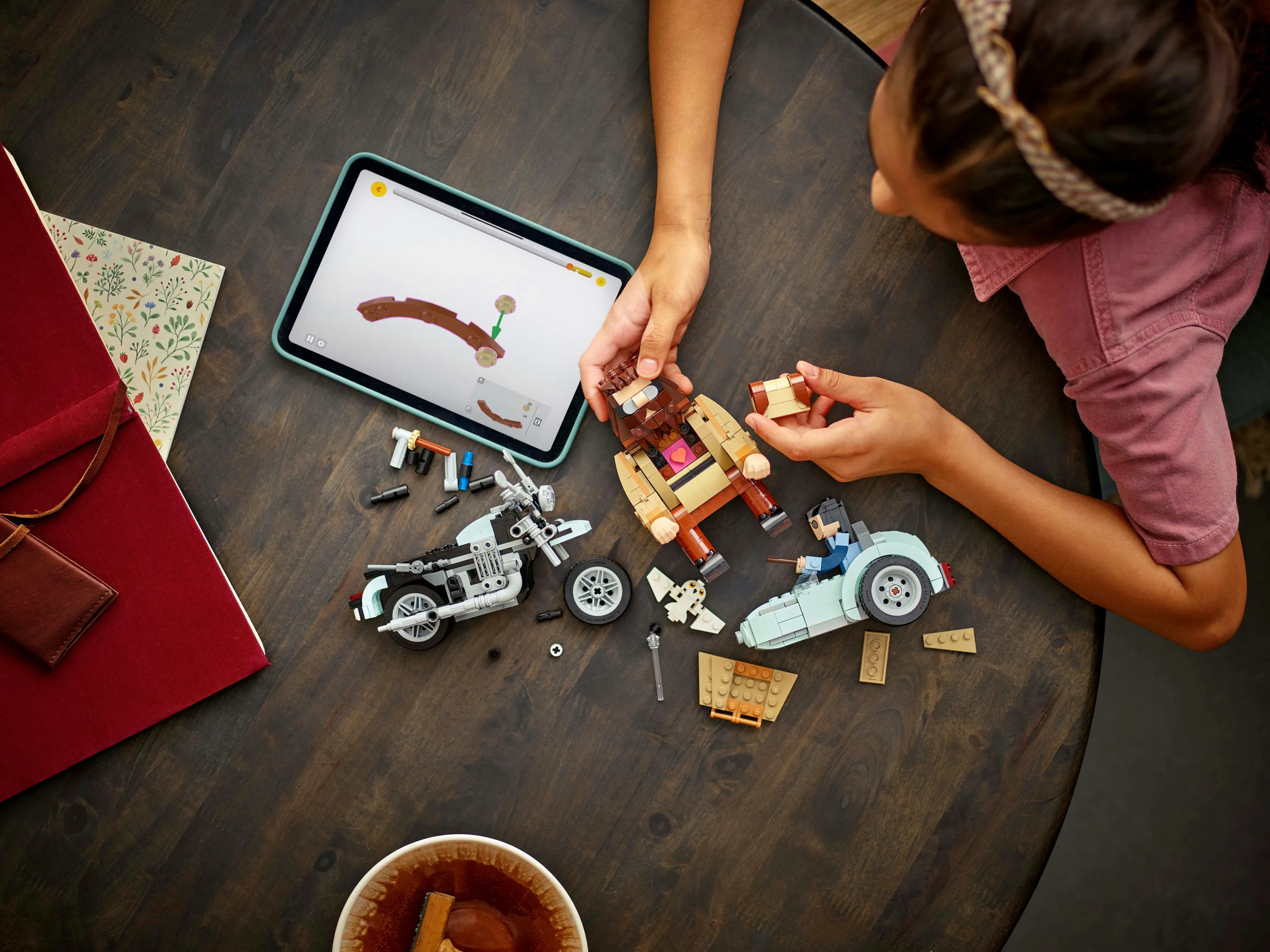 LEGO Harry Potter Hagrid and Harry motorbike ride 76443