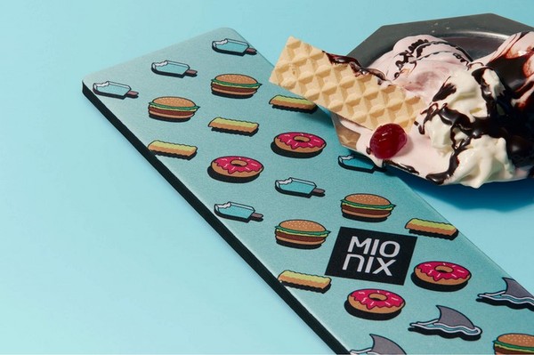 Mionix Long Pad Ice Cream