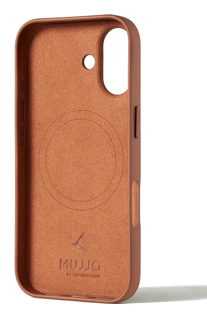 MUJJO Full Leather MagSafe Wallet Case for iPhone 17, Tan